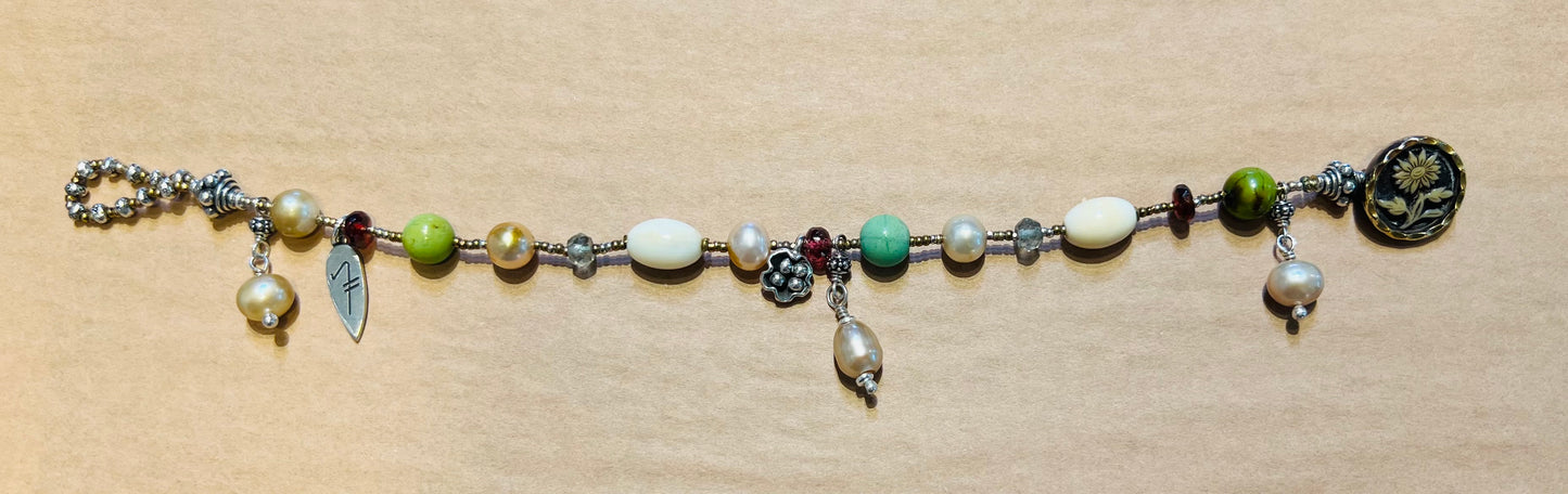 #2552 NT bracelet Aquamarine, Turquoise, Garnet