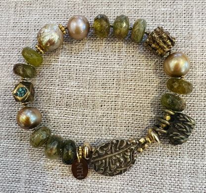 NT #2600 green garnet